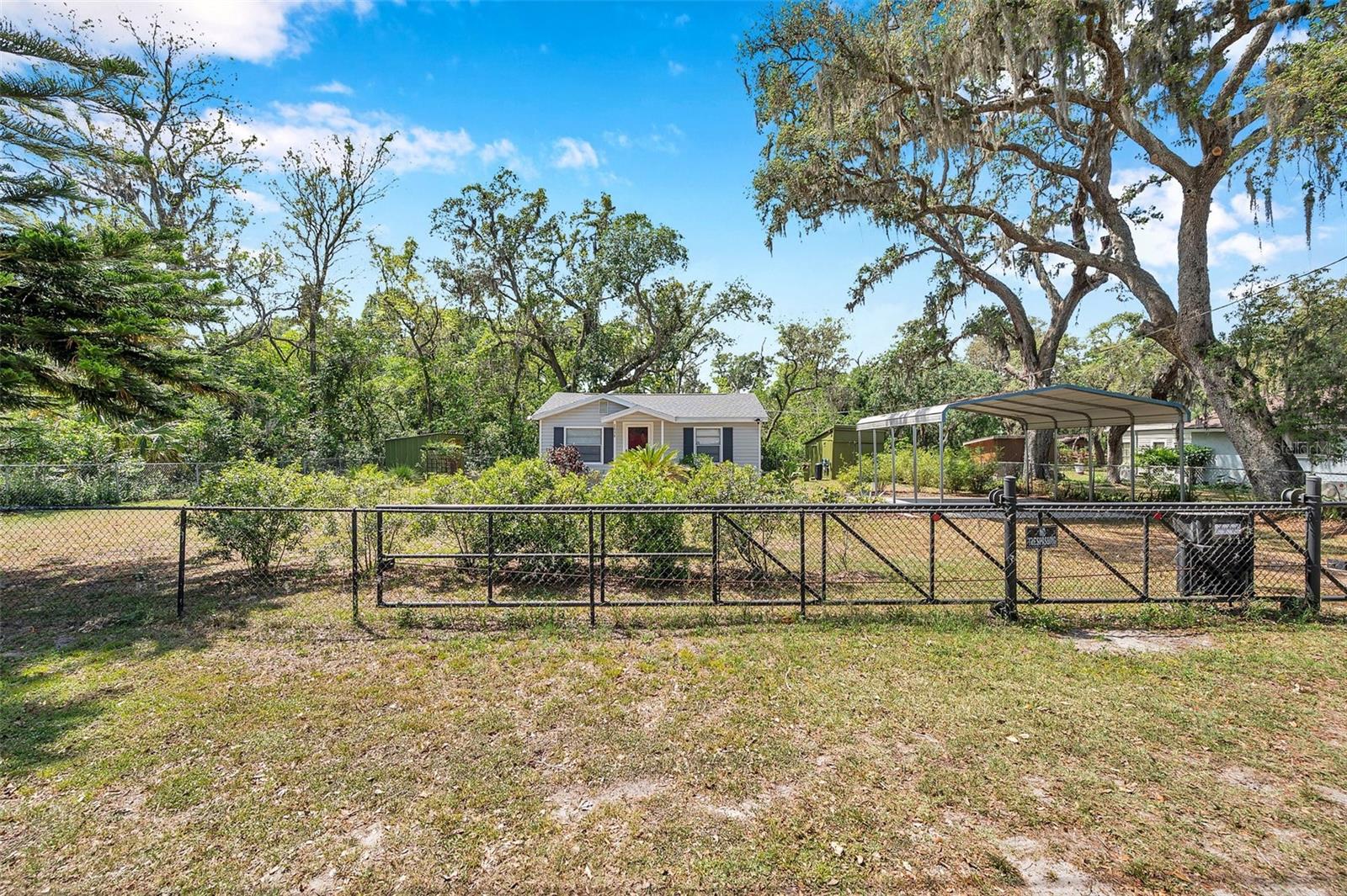 2838 N VALRICO RD, SEFFNER, FL, 33584