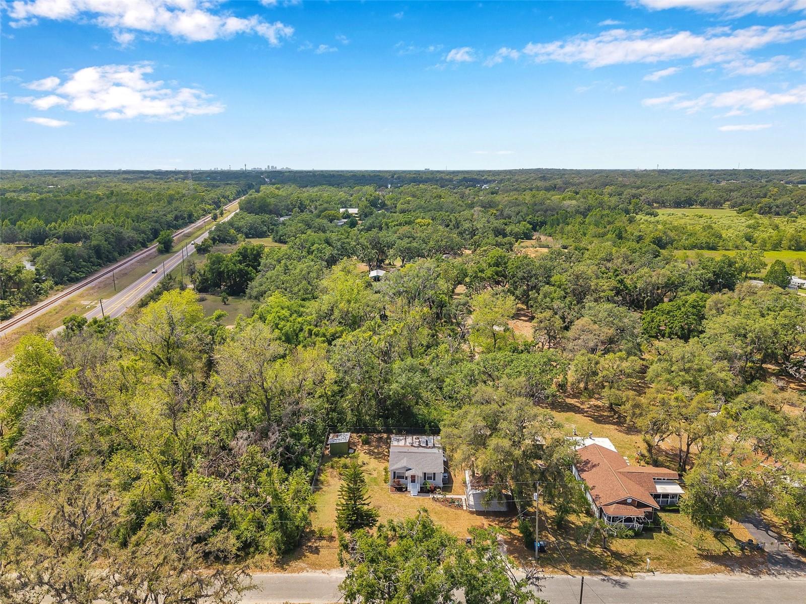 2838 N VALRICO RD, SEFFNER, FL, 33584