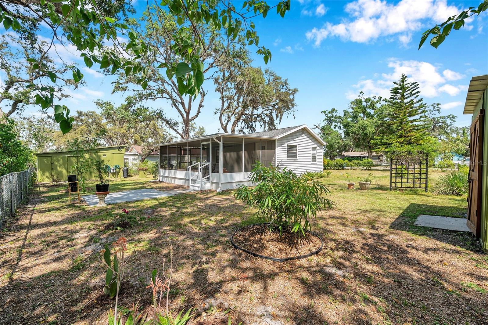 2838 N VALRICO RD, SEFFNER, FL, 33584