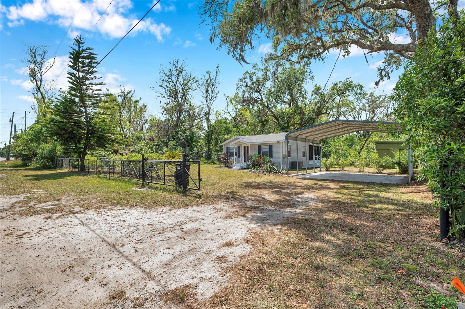 2838 N VALRICO RD, SEFFNER, FL, 33584