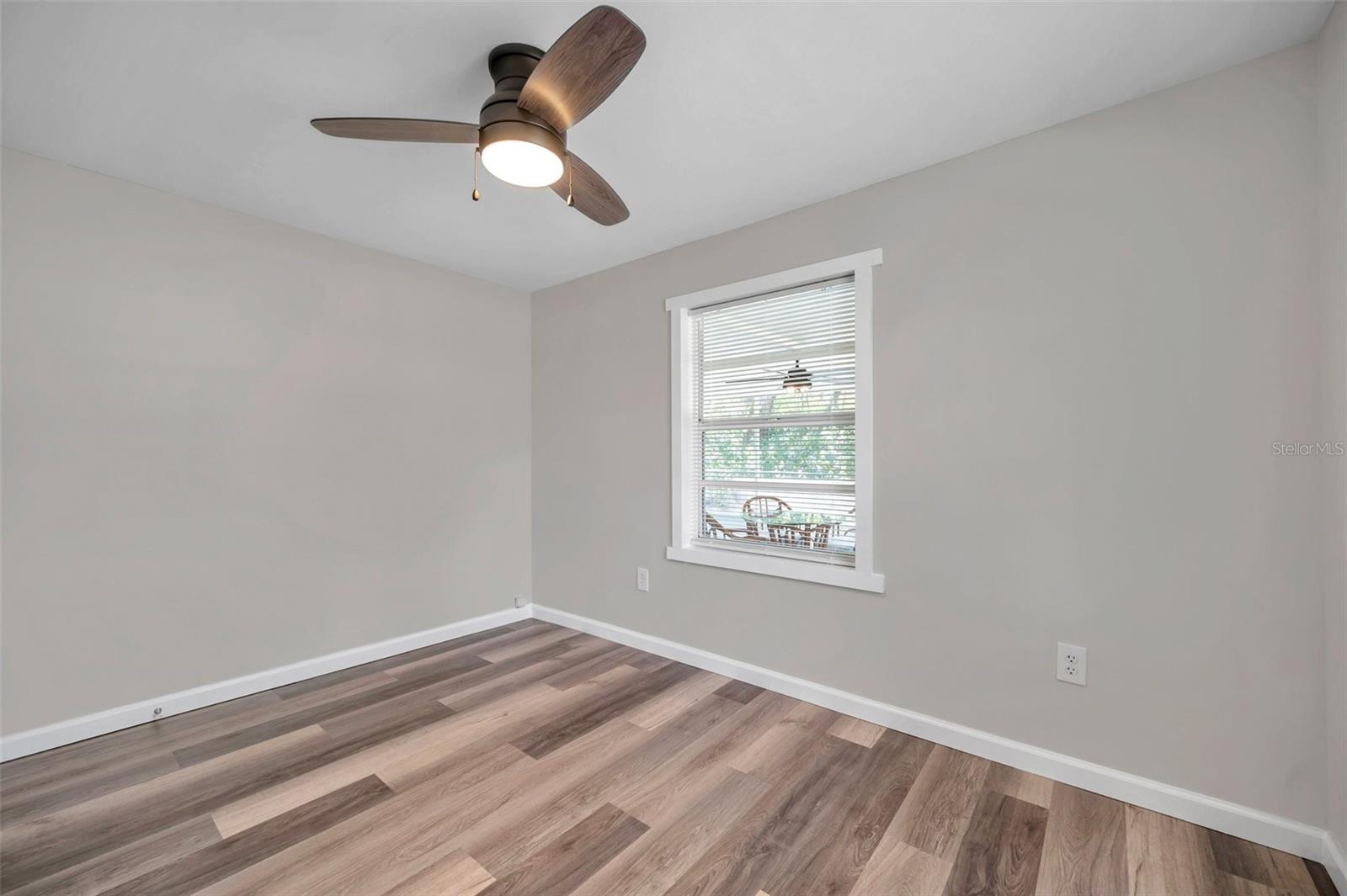 2838 N VALRICO RD, SEFFNER, FL, 33584