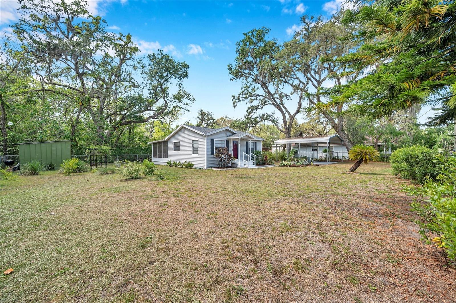 2838 N VALRICO RD, SEFFNER, FL, 33584