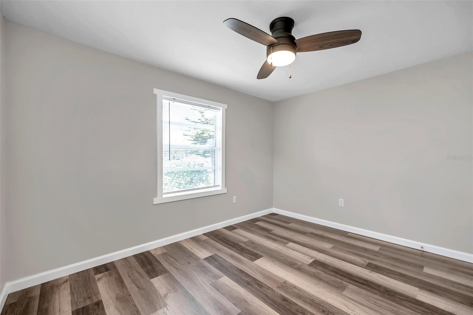2838 N VALRICO RD, SEFFNER, FL, 33584