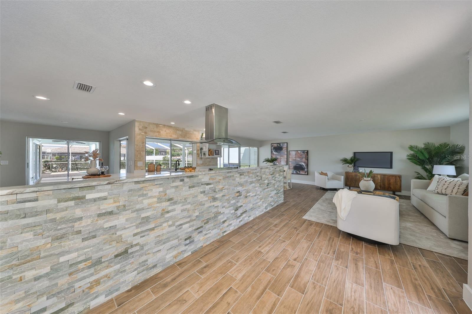 6322 COTTONWOOD LN, APOLLO BEACH, FL, 33572
