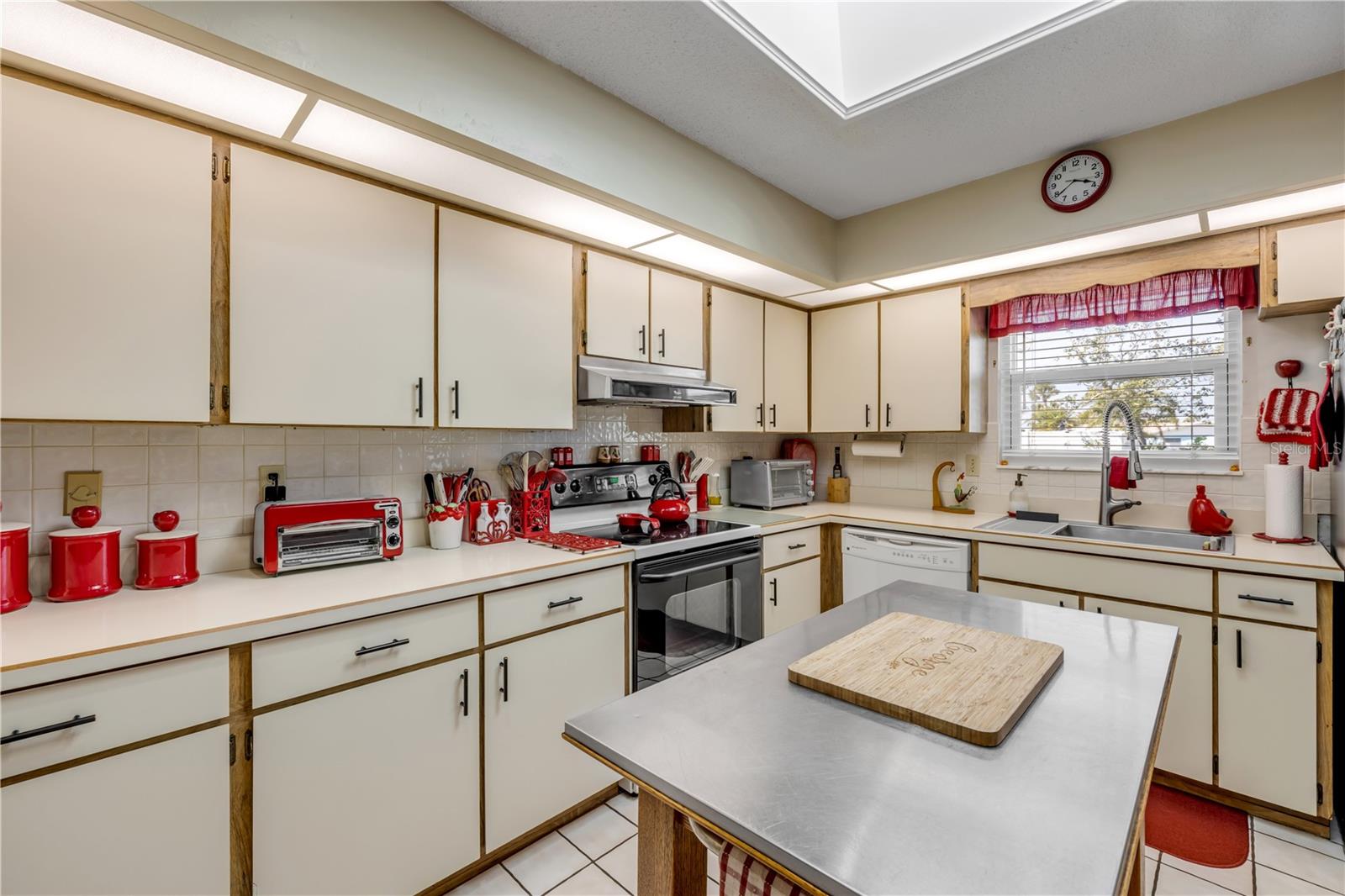 120 SAND DUNES DR, ORMOND BEACH, FL, 32176