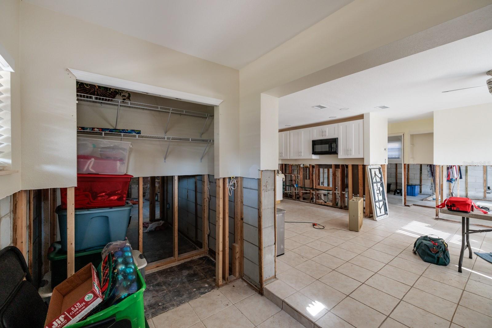 4126 CARSON ST NE, ST PETERSBURG, FL, 33703