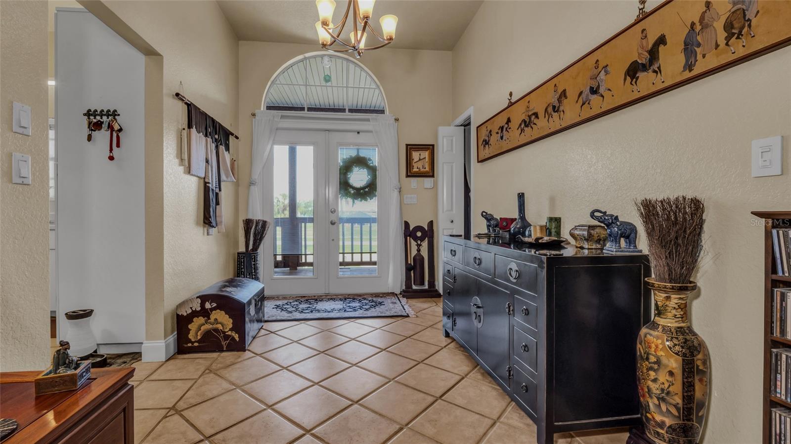 301 1/2 SHORE DR E, OLDSMAR, FL, 34677
