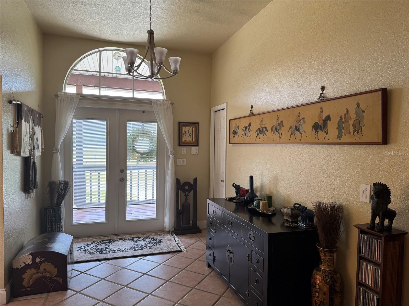 301 1/2 SHORE DR E, OLDSMAR, FL, 34677