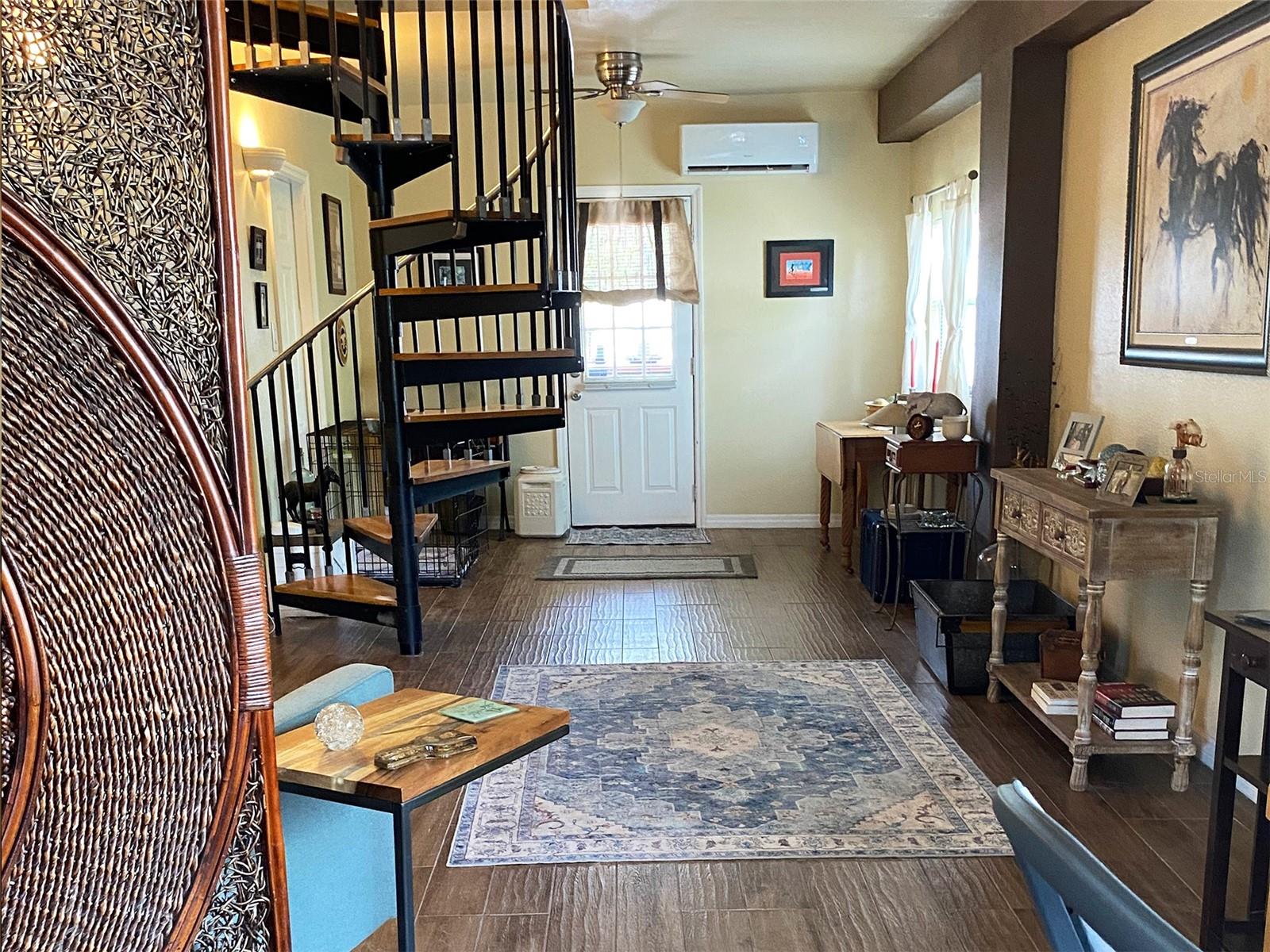 301 1/2 SHORE DR E, OLDSMAR, FL, 34677