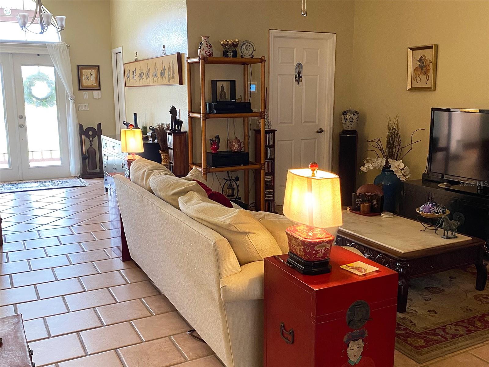 301 1/2 SHORE DR E, OLDSMAR, FL, 34677