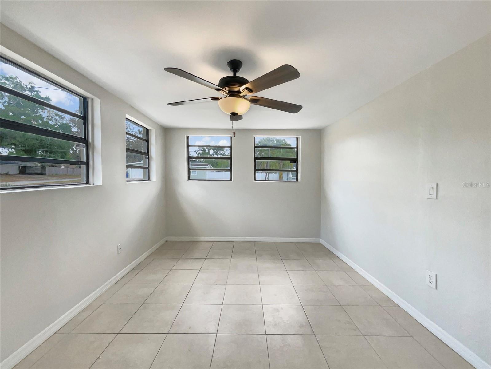 2405 E ANNIE ST, TAMPA, FL, 33612