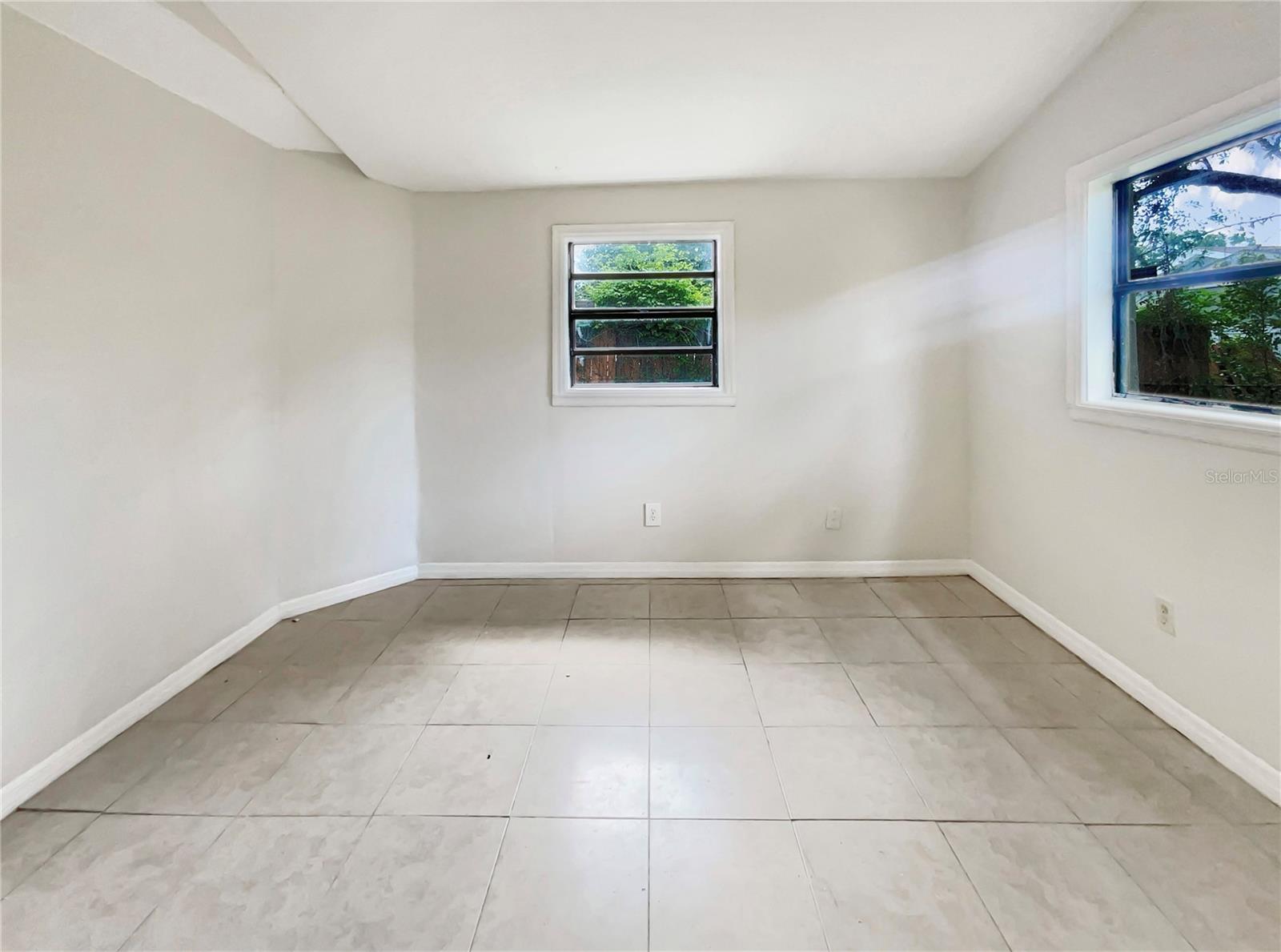 2405 E ANNIE ST, TAMPA, FL, 33612