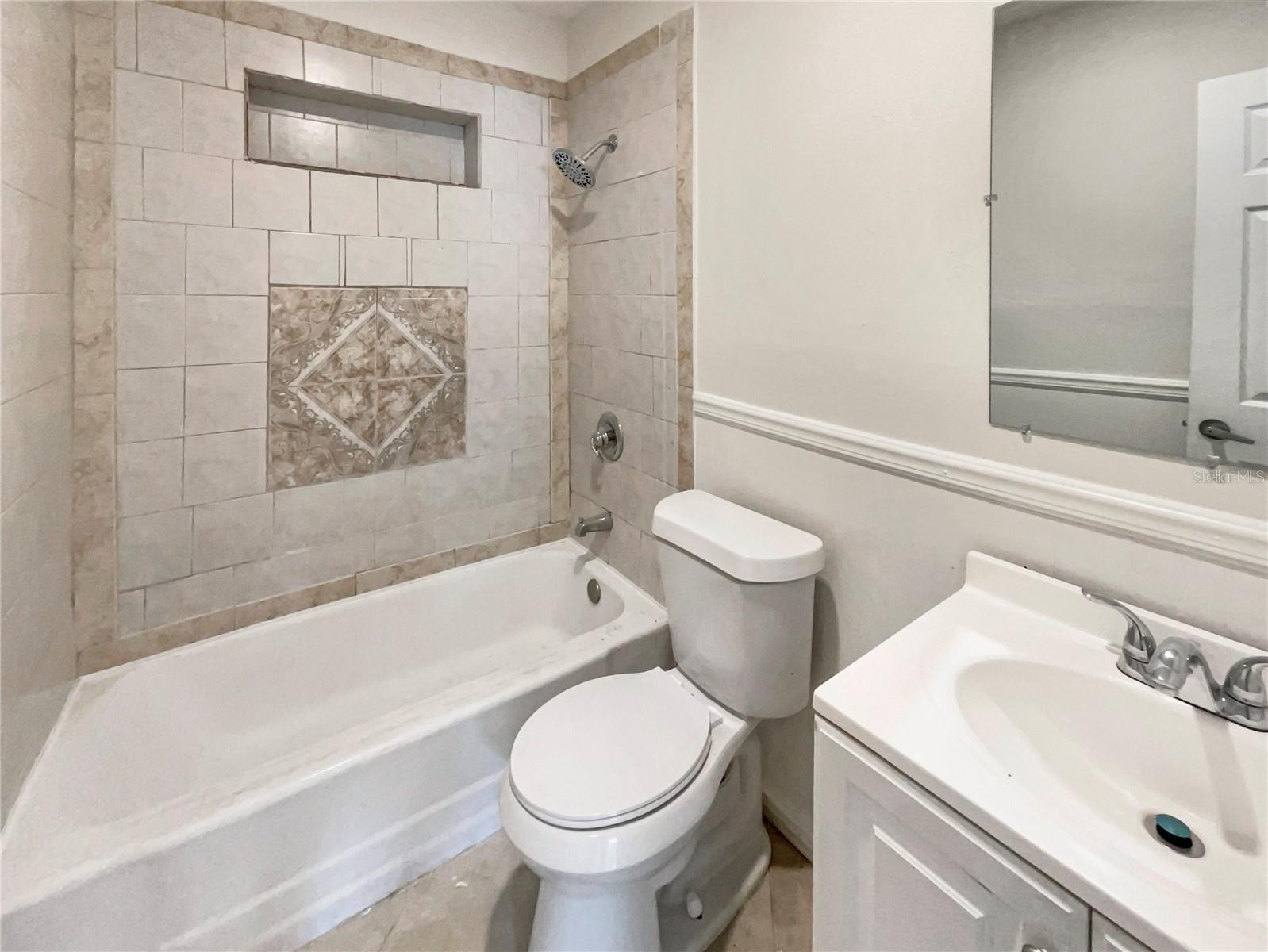 2405 E ANNIE ST, TAMPA, FL, 33612