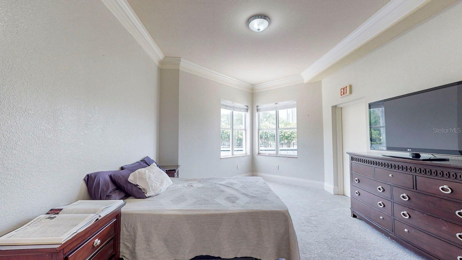 600 GARRISON COVE LN #2B, TAMPA, FL, 33602