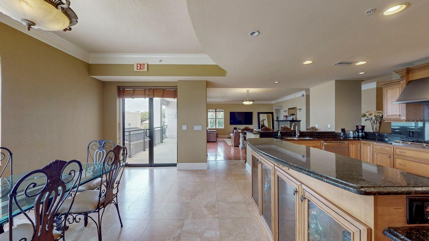 600 GARRISON COVE LN #2B, TAMPA, FL, 33602