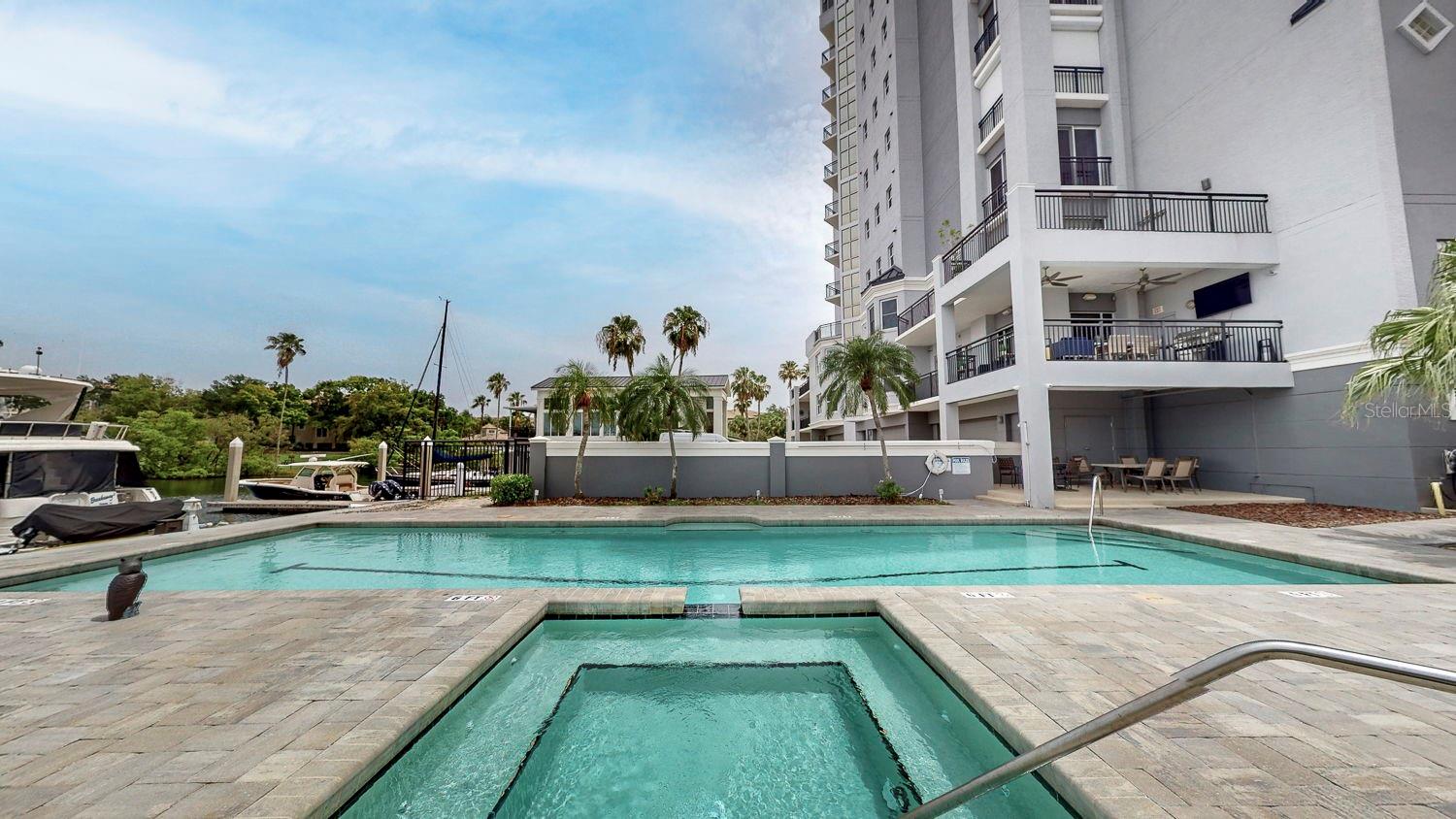 600 GARRISON COVE LN #2B, TAMPA, FL, 33602