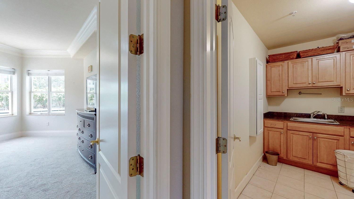 600 GARRISON COVE LN #2B, TAMPA, FL, 33602