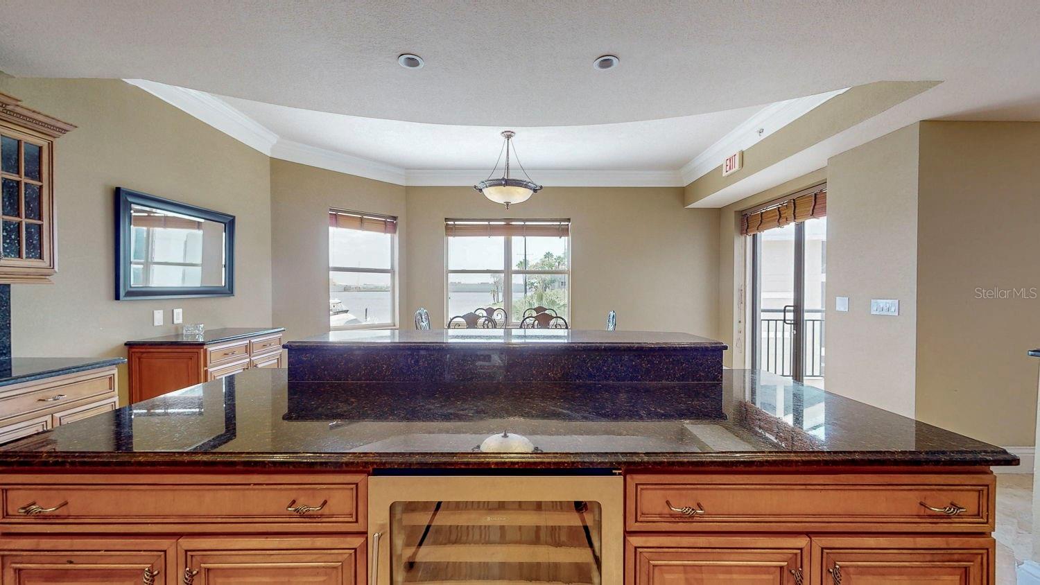 600 GARRISON COVE LN #2B, TAMPA, FL, 33602