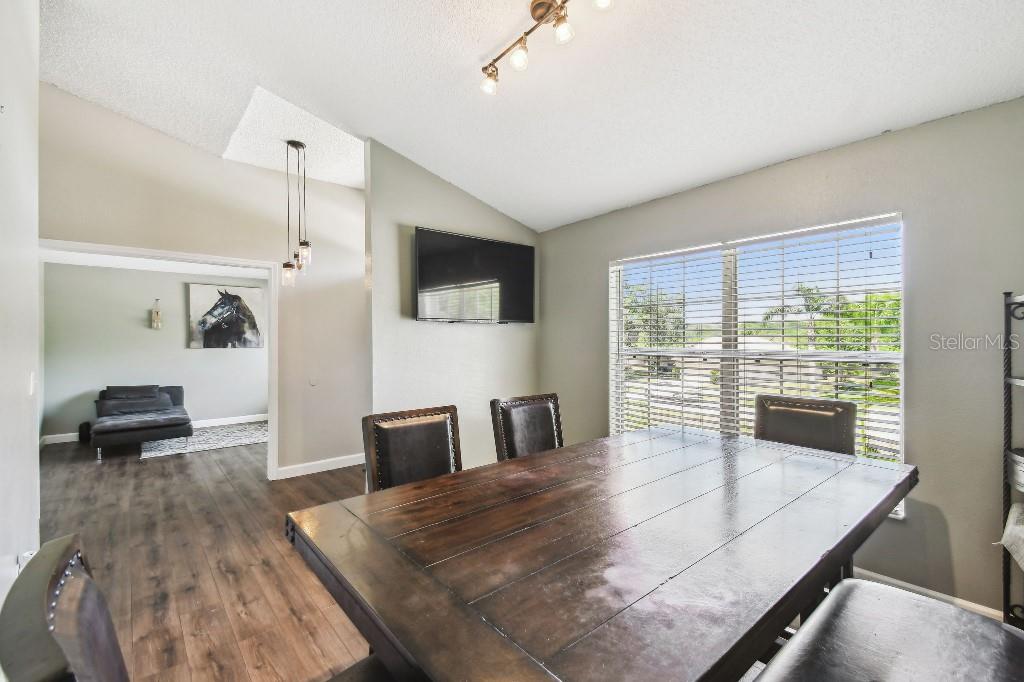 1337 OAK VALLEY BLVD, MINNEOLA, FL, 34715