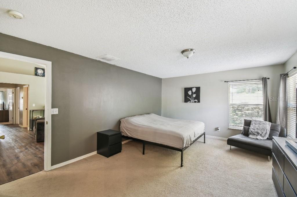 1337 OAK VALLEY BLVD, MINNEOLA, FL, 34715