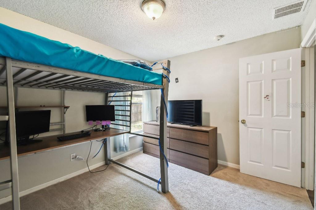 1337 OAK VALLEY BLVD, MINNEOLA, FL, 34715