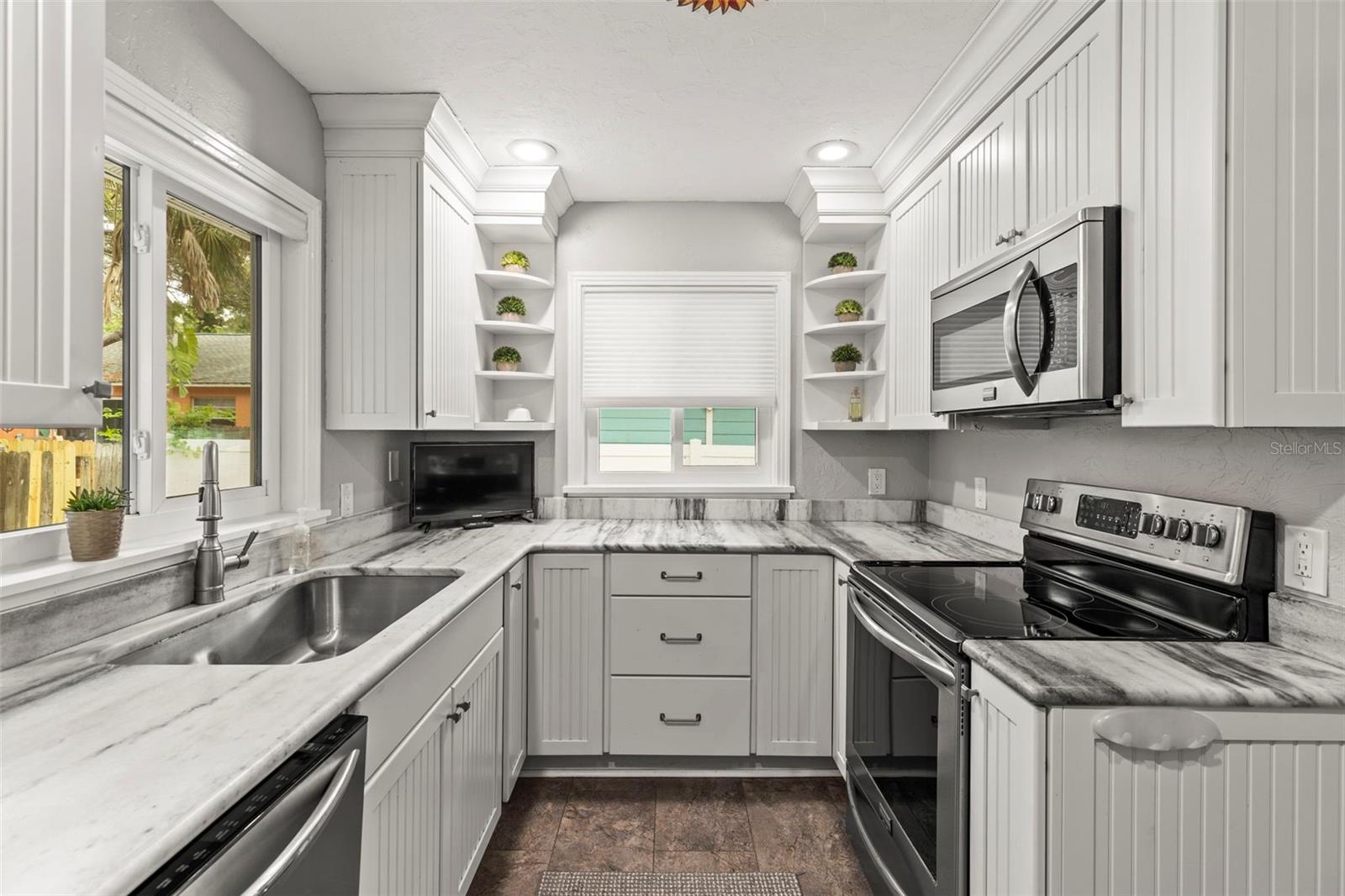 522 JAMES ST, DUNEDIN, FL, 34698