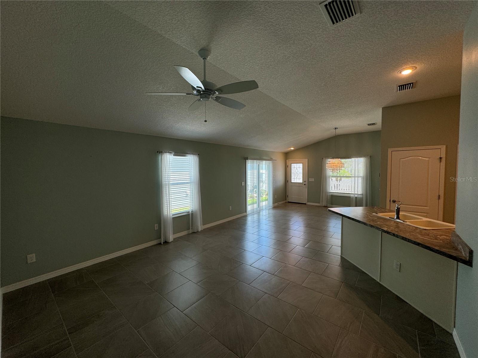 489 KAYLA CT, THE VILLAGES, FL, 32163