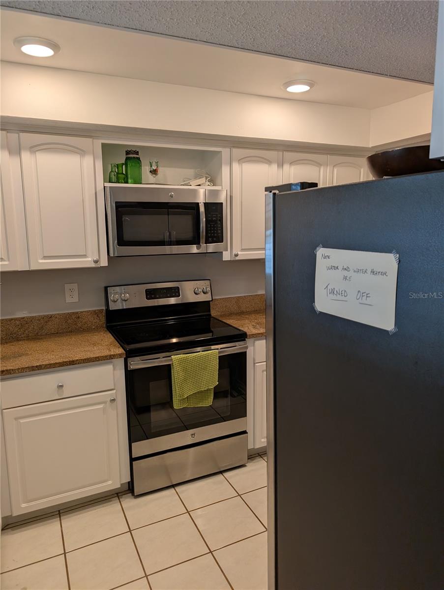 2280 STICKNEY POINT RD #420, SARASOTA, FL, 34231