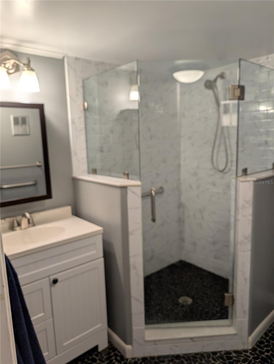 2280 STICKNEY POINT RD #420, SARASOTA, FL, 34231