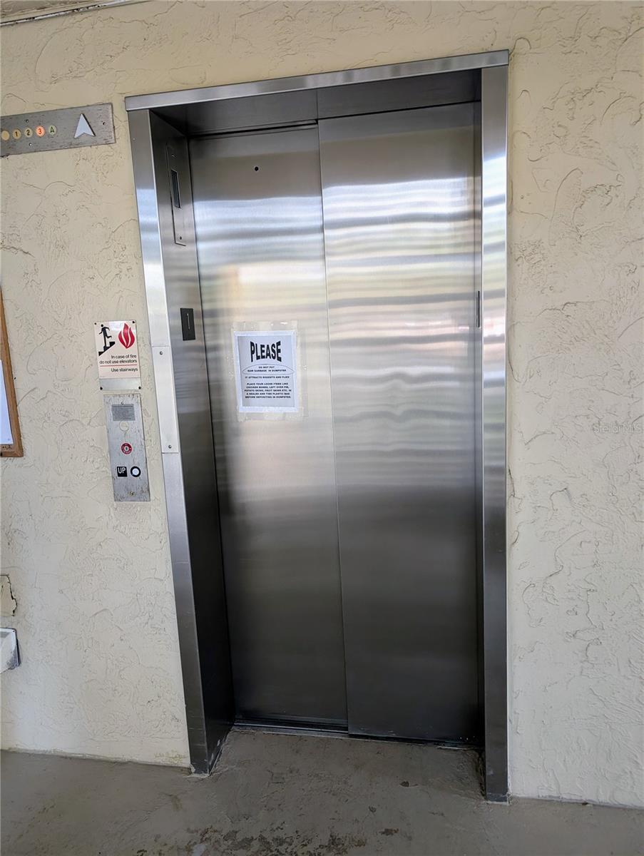 2280 STICKNEY POINT RD #420, SARASOTA, FL, 34231