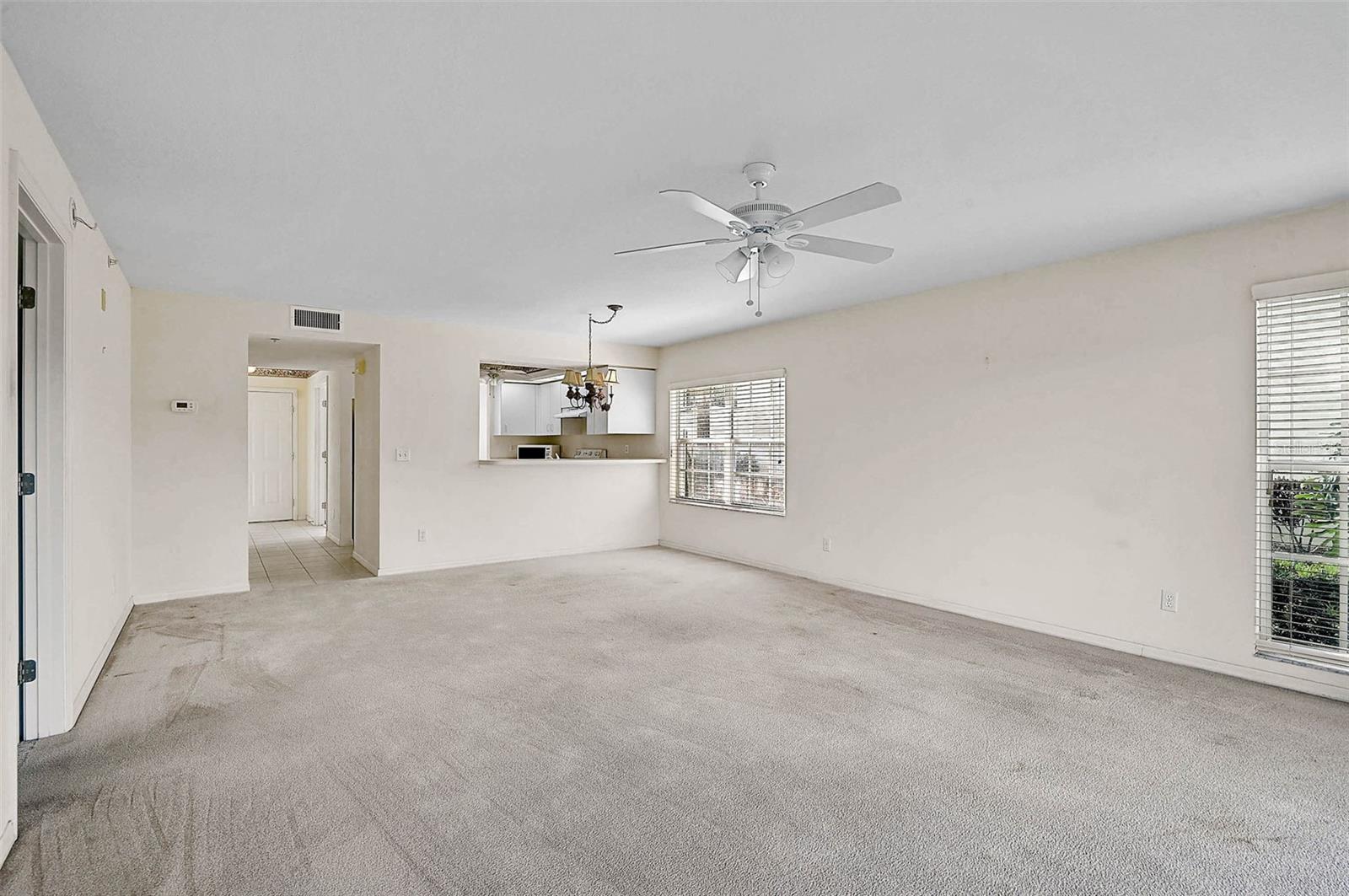 208 SILVER LAKE DR #101, VENICE, FL, 34292