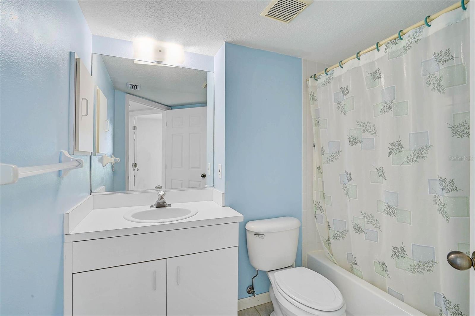 208 SILVER LAKE DR #101, VENICE, FL, 34292