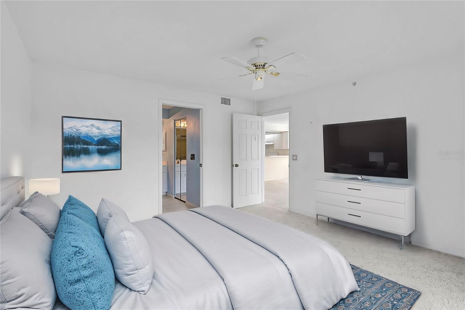 208 SILVER LAKE DR #101, VENICE, FL, 34292