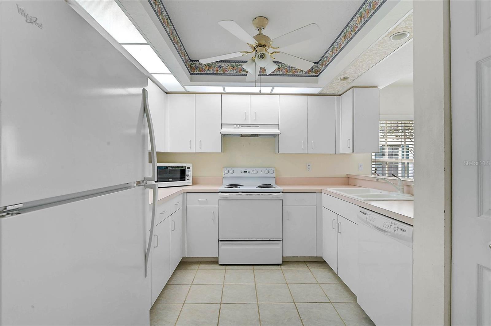 208 SILVER LAKE DR #101, VENICE, FL, 34292