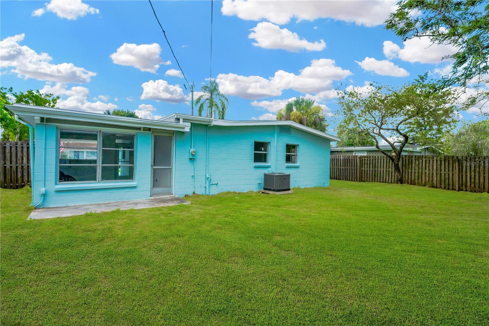 6027 FLORA TER, APOLLO BEACH, FL, 33572