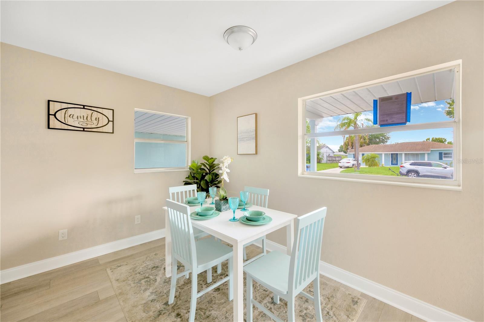 6027 FLORA TER, APOLLO BEACH, FL, 33572