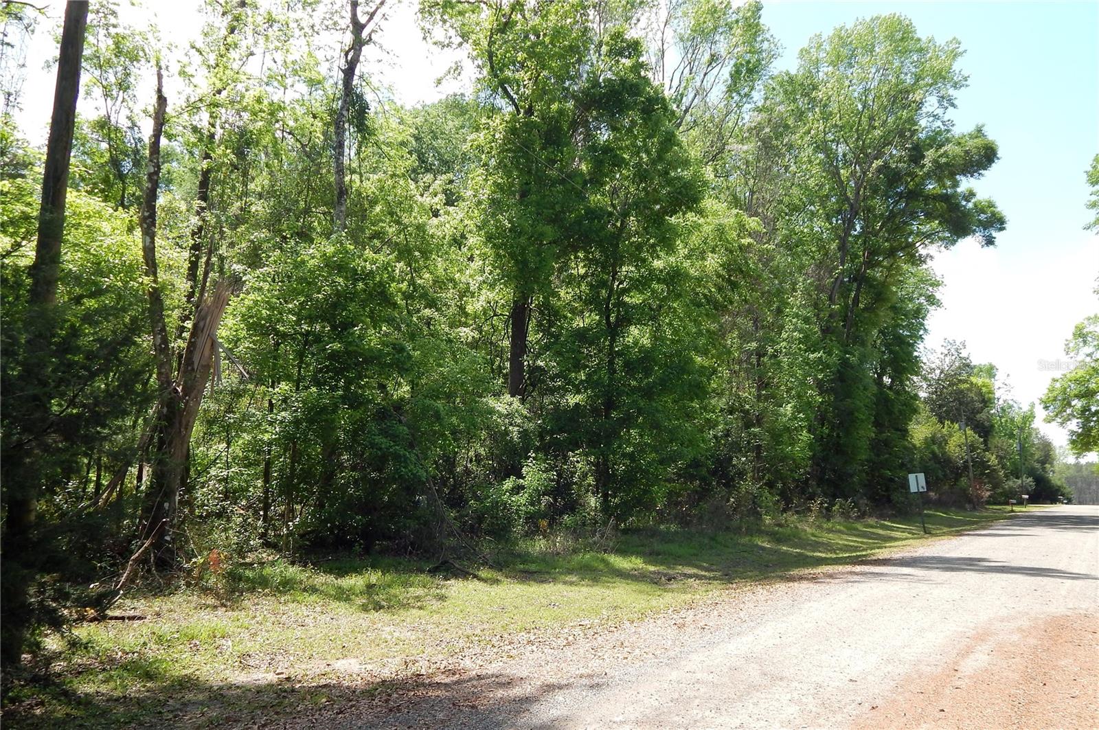 352 SE HAPPY VALLEY GLN, HIGH SPRINGS, FL, 32643