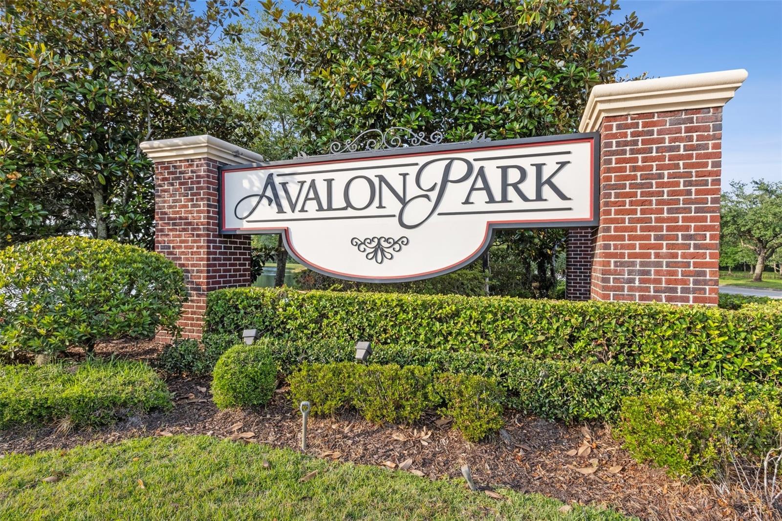 1825 SAFFRON PLUM LN, ORLANDO, FL, 32828