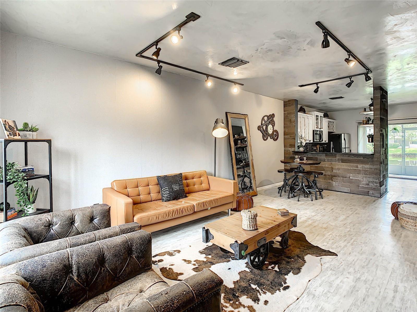 6007 BAYSIDE KEY DR, TAMPA, FL, 33615