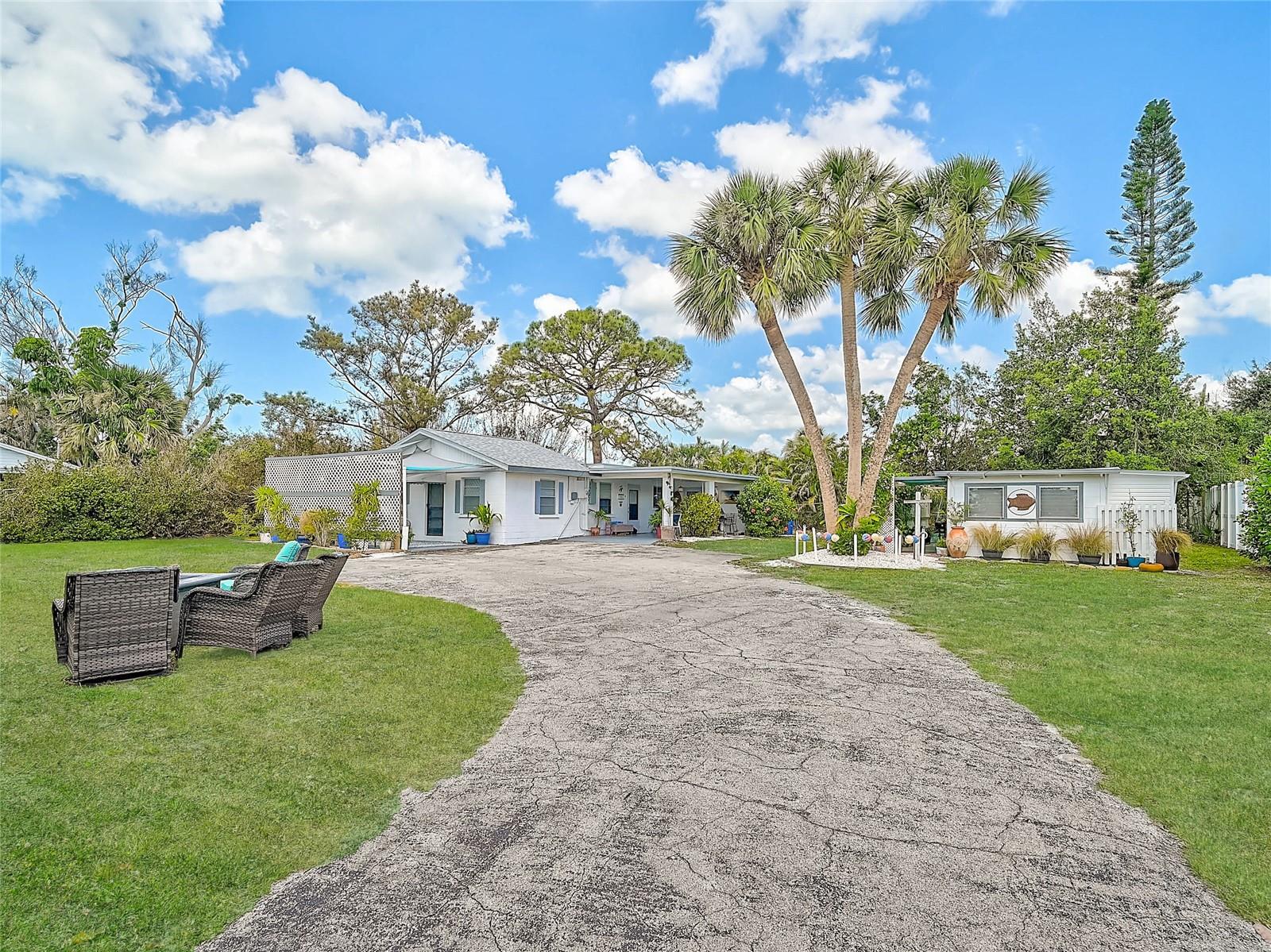 810 CHANNEL ACRES RD, NOKOMIS, FL, 34275