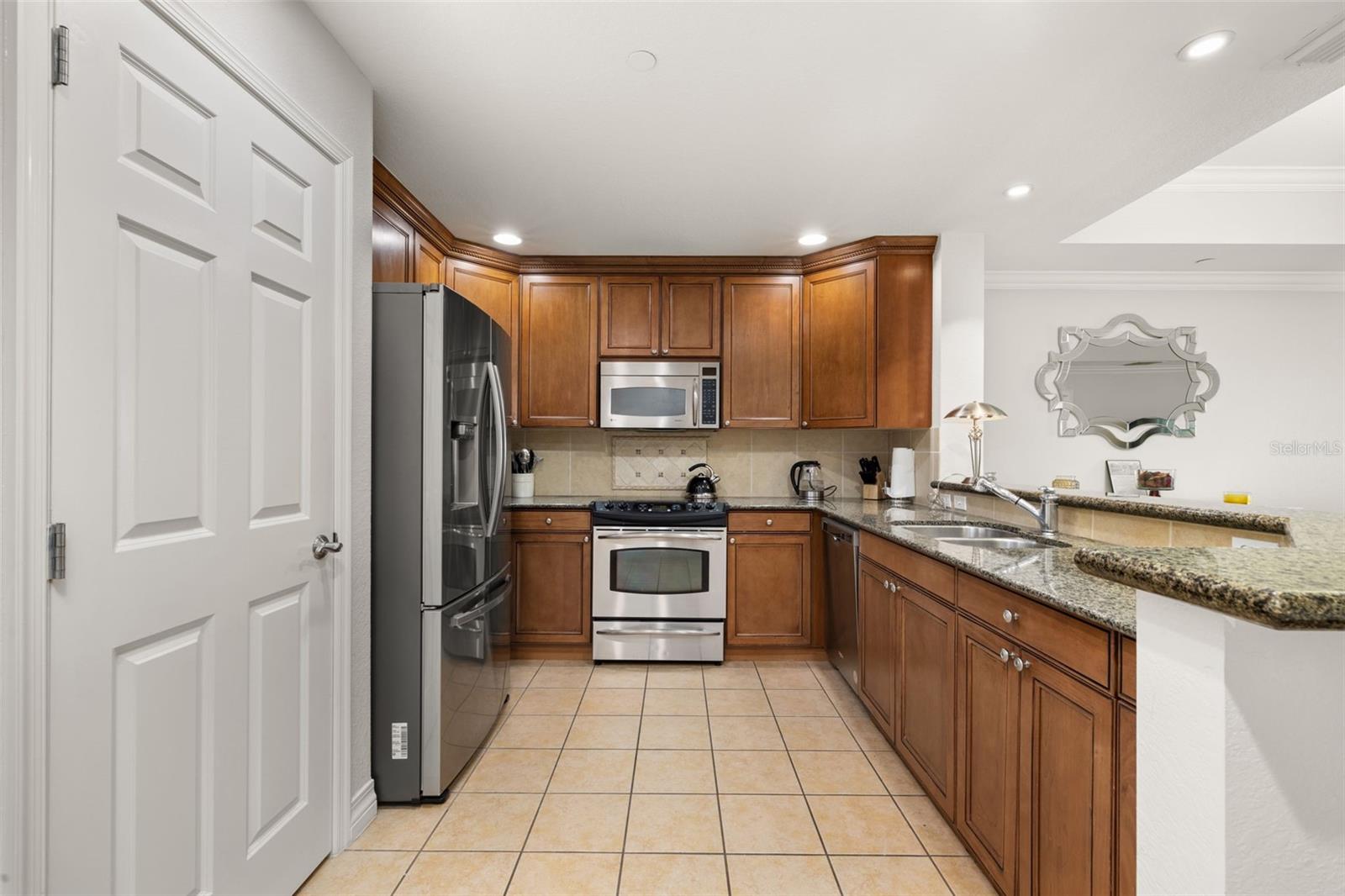 1100 SUNSET VIEW CIR #302, REUNION, FL, 34747