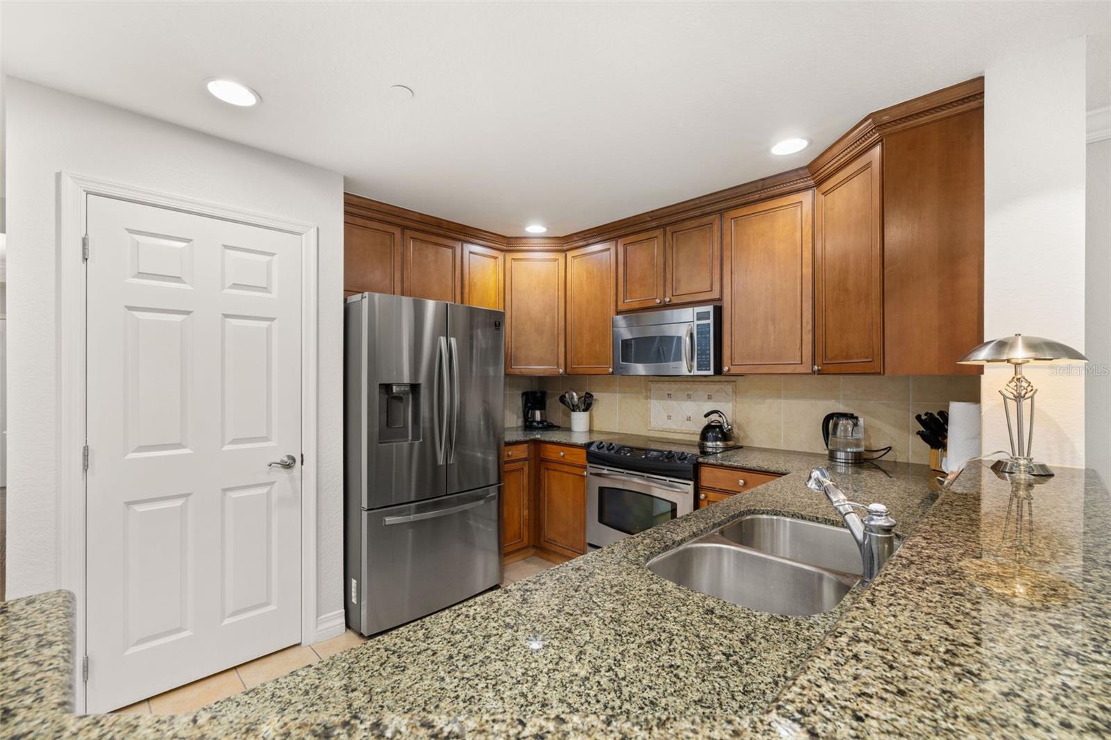1100 SUNSET VIEW CIR #302, REUNION, FL, 34747