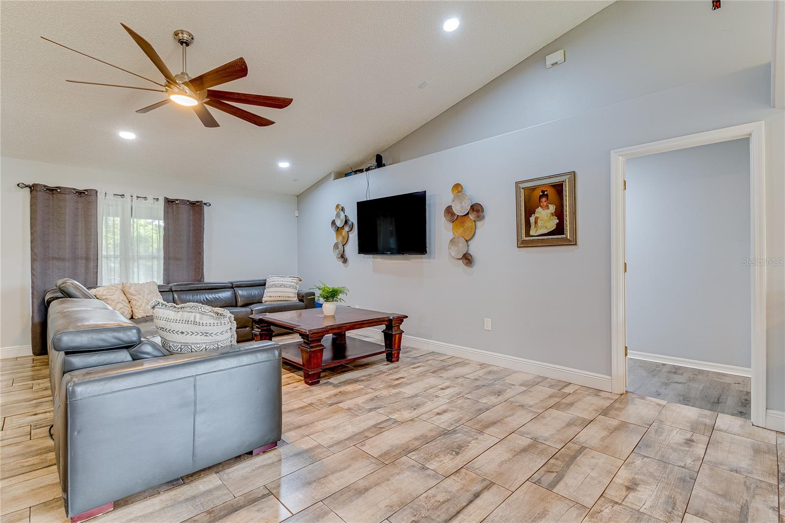 157 LONG PINE DR, DELTONA, FL, 32725