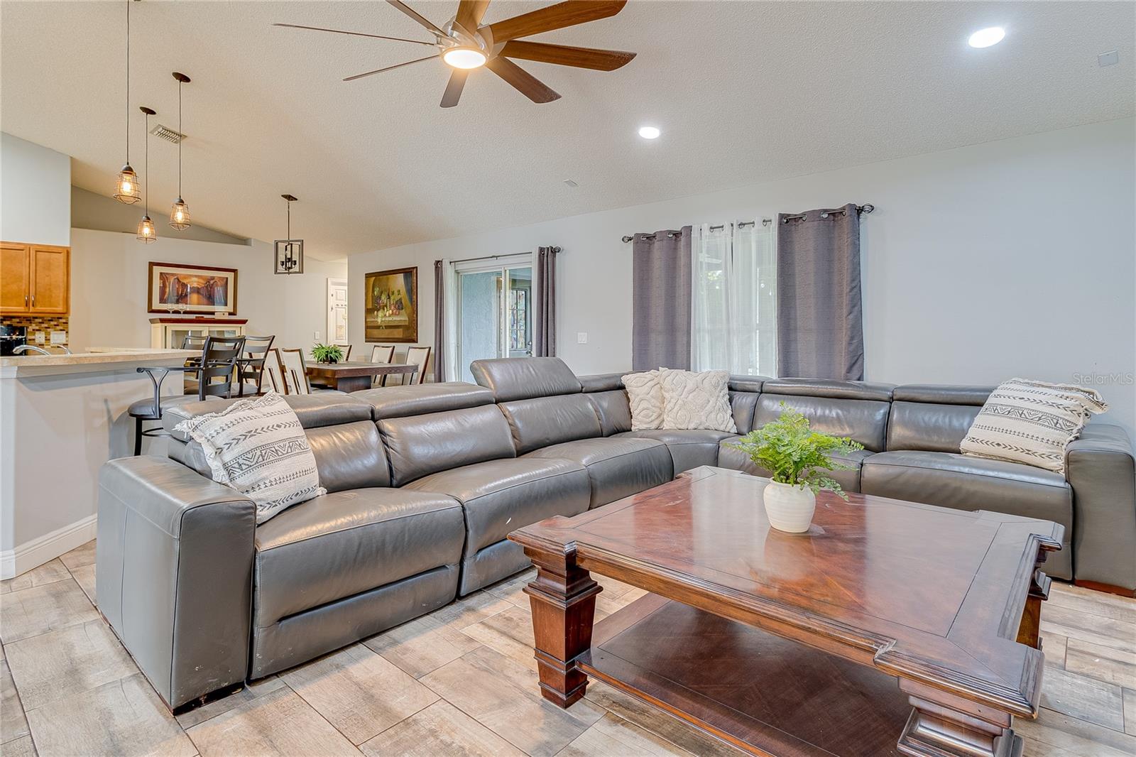 157 LONG PINE DR, DELTONA, FL, 32725