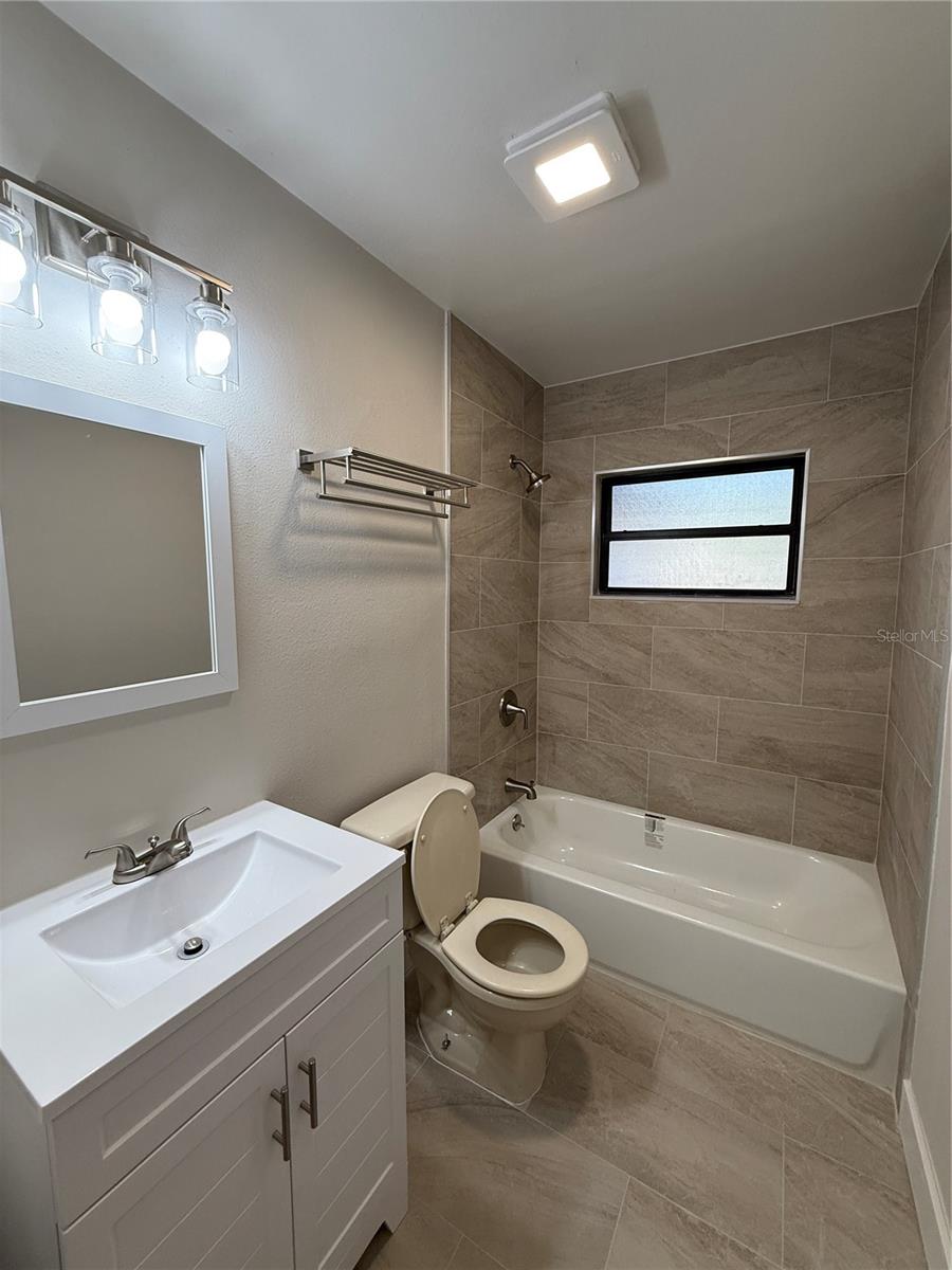 2387 SOUTHLAND RD, MOUNT DORA, FL, 32757