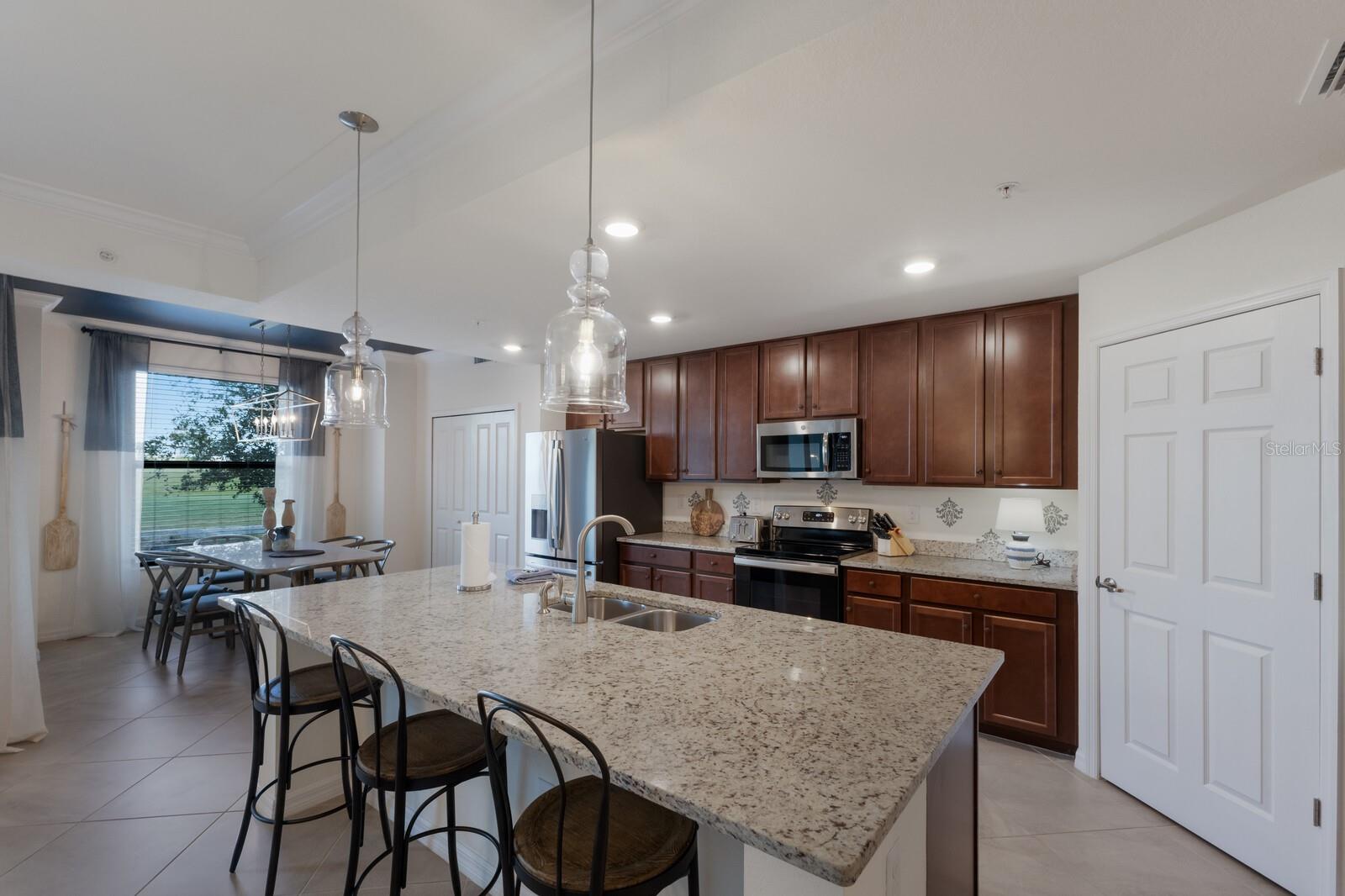 5720 PALMER CIR #103, BRADENTON, FL, 34211