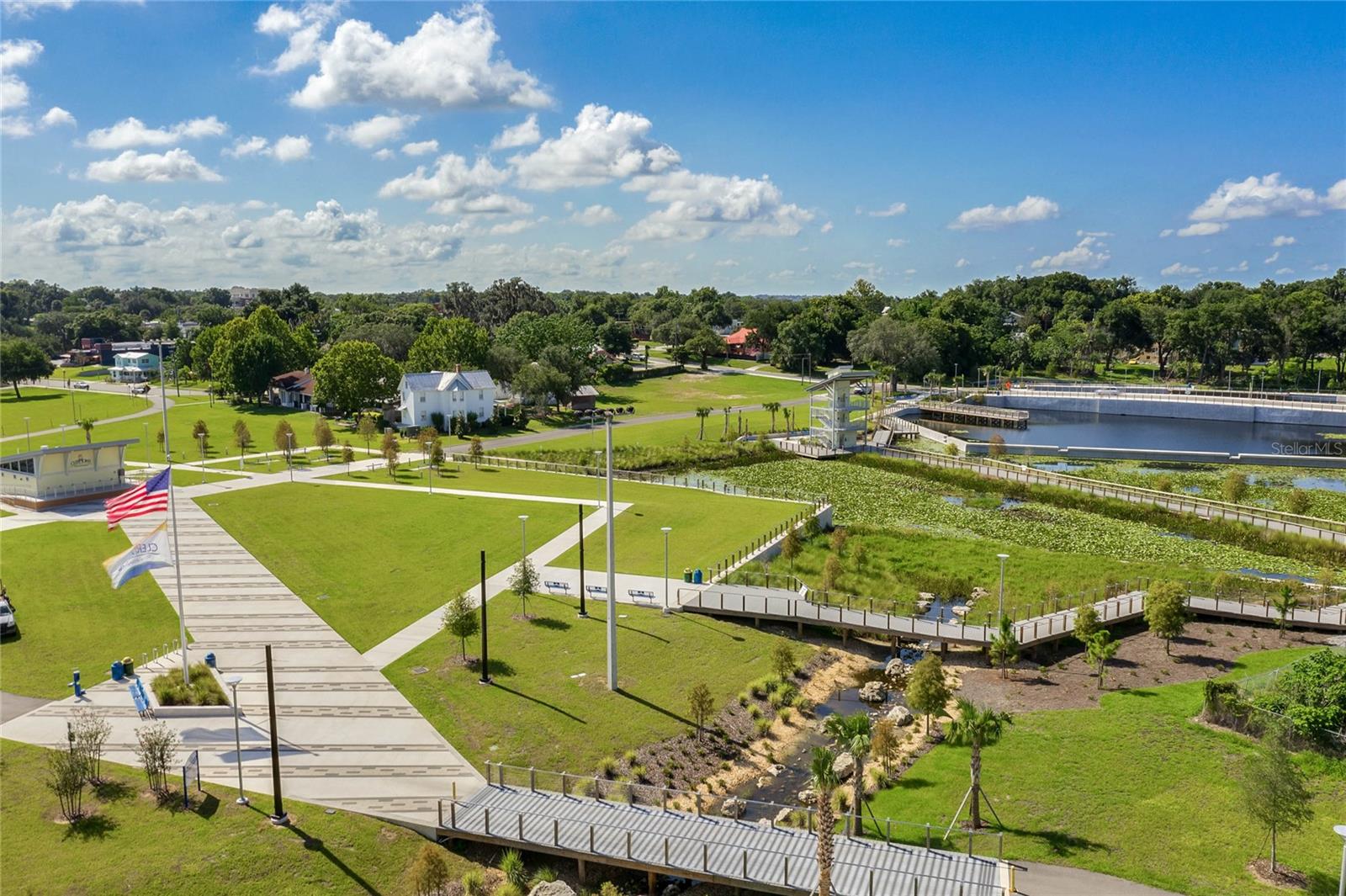 397 SHOREVIEW SANDS AVE, MASCOTTE, FL, 34753