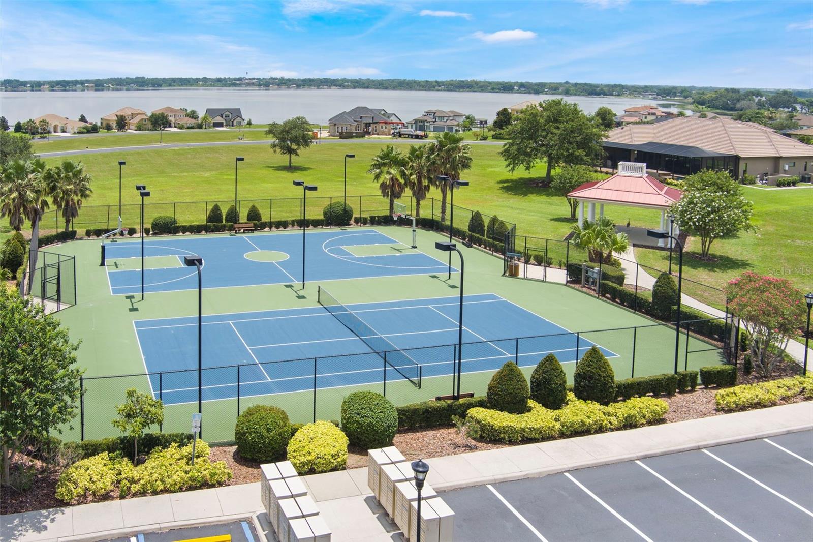 200 VALENCIA RIDGE DR, AUBURNDALE, FL, 33823