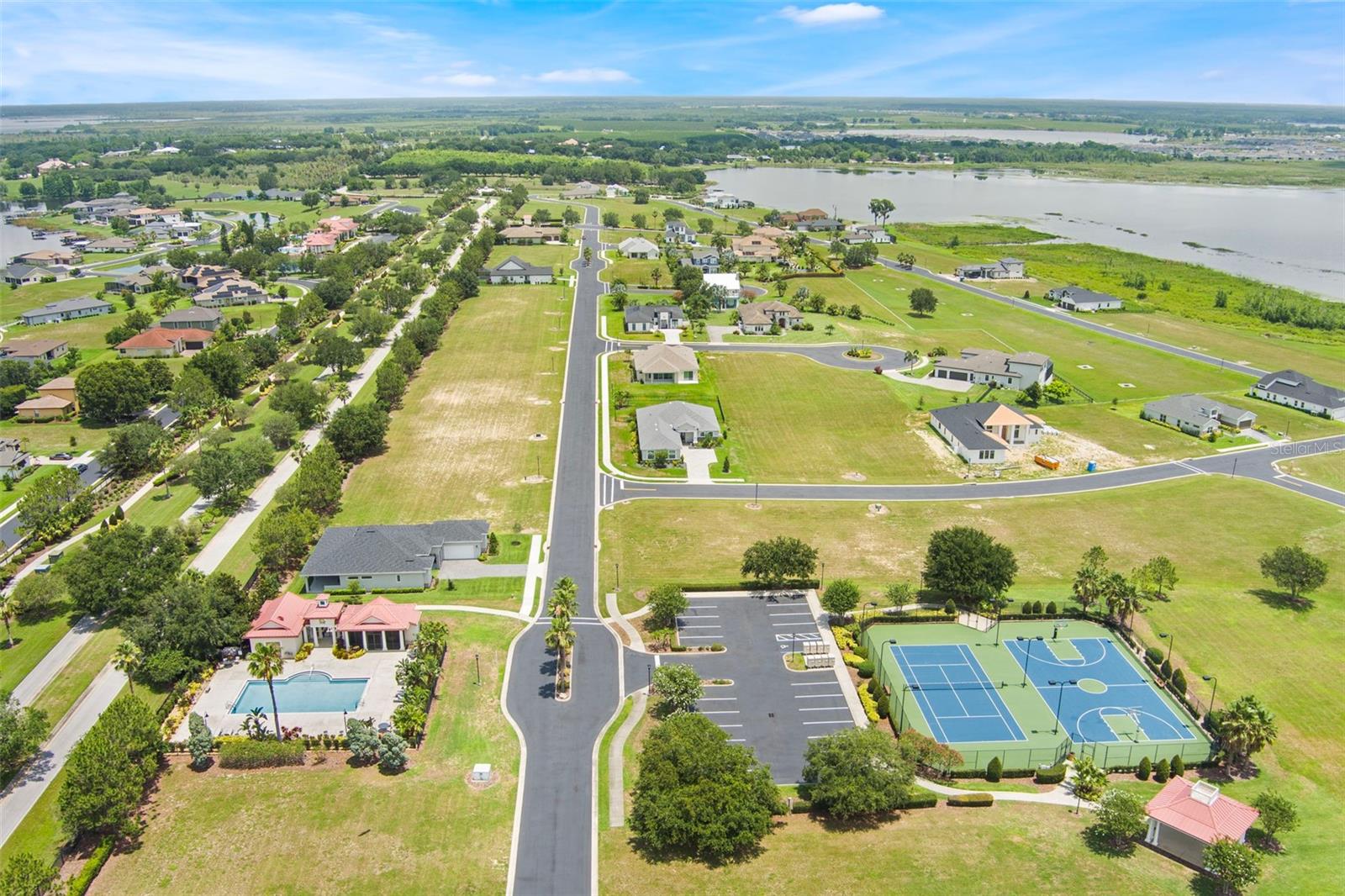 200 VALENCIA RIDGE DR, AUBURNDALE, FL, 33823