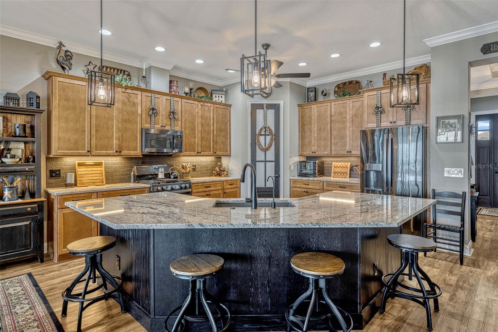 200 VALENCIA RIDGE DR, AUBURNDALE, FL, 33823